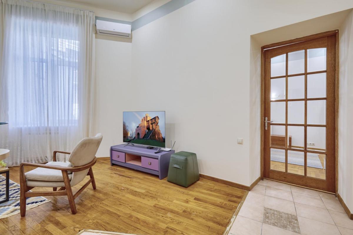 Apartments Near The Golden Gate Kiev Ngoại thất bức ảnh