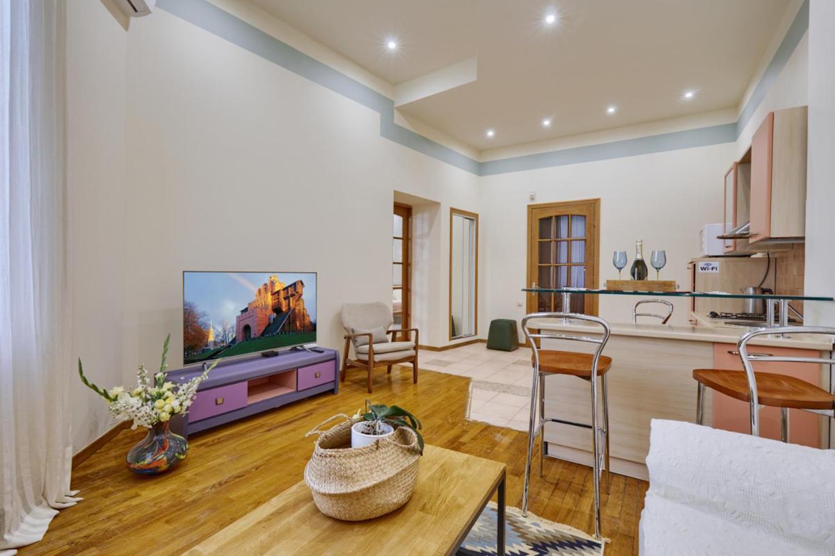 Apartments Near The Golden Gate Kiev Ngoại thất bức ảnh