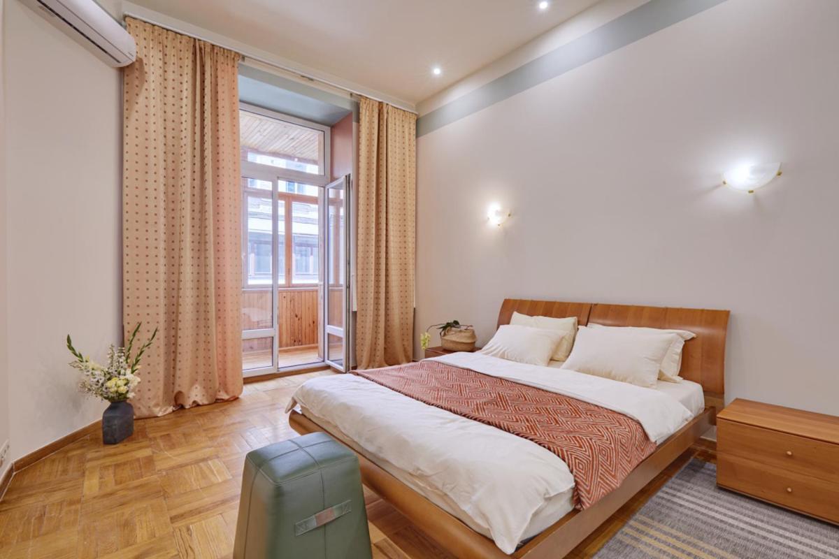 Apartments Near The Golden Gate Kiev Ngoại thất bức ảnh